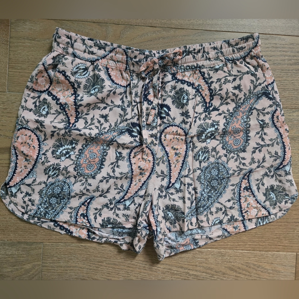 Vero Moda Paisley Shorts